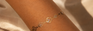 K083 temporary tattoo real-use view